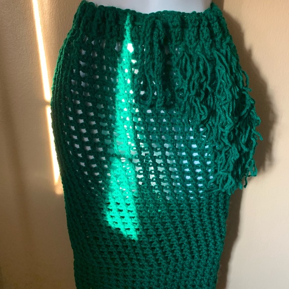 HANDMADE CROCHET SKIRT - Picture 3 of 5
